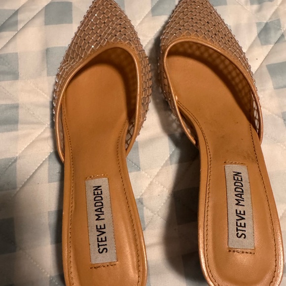 Steve Madden Tan Mesh Pointed-Toe Embellished Mules - Picture 2 of 3